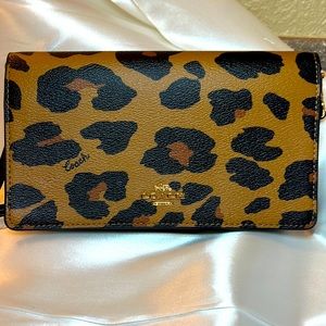 Coach-Anna Foldover Crossbody Clutch Leopard Print 7301 IM/Light Saddle